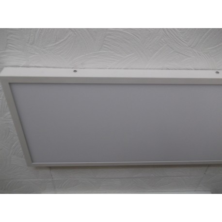 Plafoniera led 48W 300x1200 aplicata pentru tavan 
